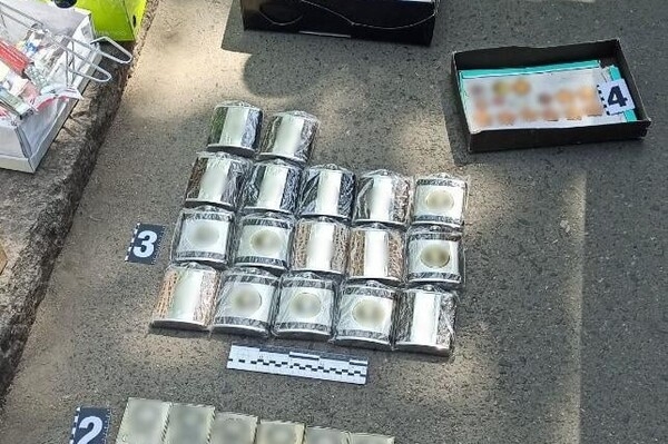 Вынесли приговор женщине, которая продавала символику СССР на Староконке