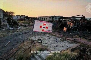 Спецоперация "Змеиный": новые подробности и фото "зачистки" острова Спецоперация "Змеиный": новые подробности и фото "зачистки" острова