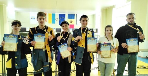 Кульова стрільба. Юні одеські спортсмени завоювали три медалі на &laquo;дорослому&raquo; чемпіонаті України