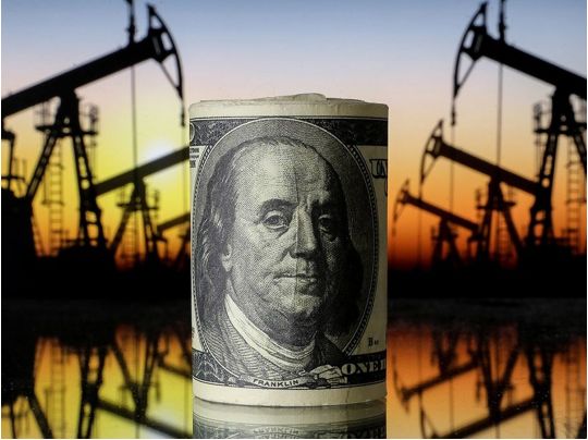 Грошей на війну путіну вистачить надовго: доходи росії від продажу енергоресурсів значно перевищують витрати на війну