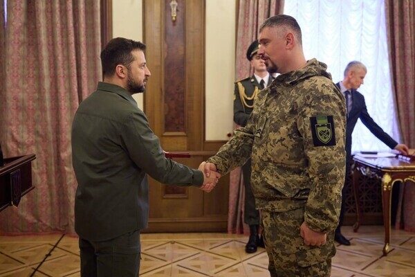 Бойцы Одесской теробороны получили награды от президента 
