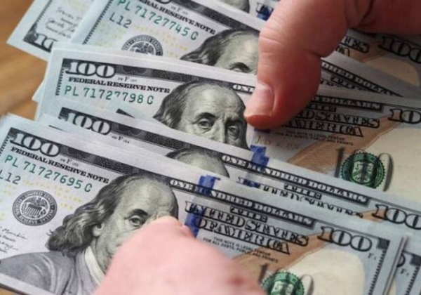 Курс валют в Украине 9 октября 2022: сколько стоит доллар и евро