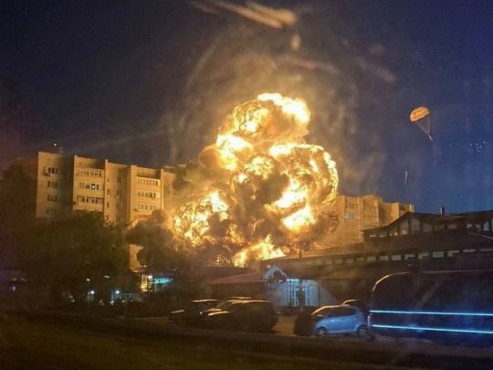 &laquo;Пілот легко міг відвести літак від будинків&raquo;: український льотчик назвав причину авіатрощі у&nbsp;російському Єйську
