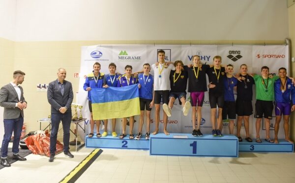 Плавання. Одеські спортсмени завоювали 13 медалей на міжнародному турнірі