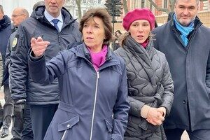 Глава МИД Франции пряталась от обстрелов в бомбоубежище под Оперным театром в Одессе