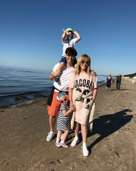 &laquo;Дайте людям шанс&raquo;: Галкін з&nbsp;коханою дружиною покидають Ізраїль