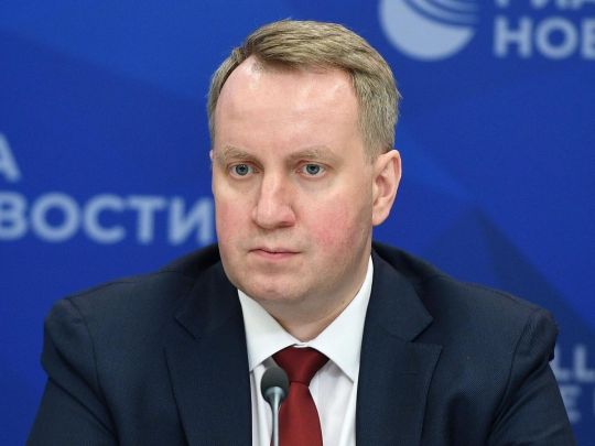 Ще&nbsp;одна дивна смерть: 46-річний заступник міністра освіти росії помер на&nbsp;борту літака