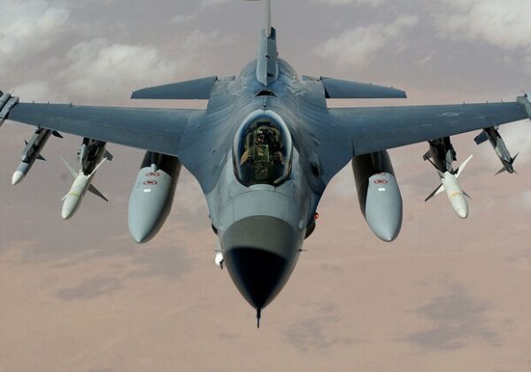 Зеленский сказал, когда в Украину могут прибыть самолеты F-16 Зеленский сказал, когда в Украину могут прибыть самолеты F-16