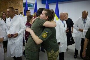 Осмотрел разрушенный собор и посетил реабилитационные отделения: в Одессу приехал Владимир Зеленский
