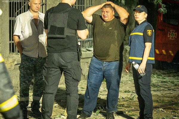 Подробности атаки по админзданию в Одессе: под завалами нашли погибшего мужчину (обновлено)