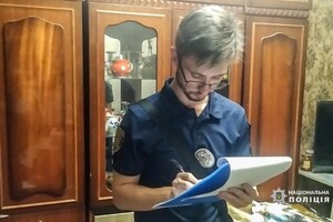 В Одессе полицейские разоблачили пожилого закладчика: он позировал полицейским с котенком