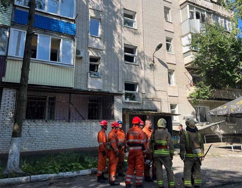 У&nbsp;Сумах зросла кількість загиблих та&nbsp;поранених внаслідок удару по&nbsp;навчальному закладу (фото, відео)