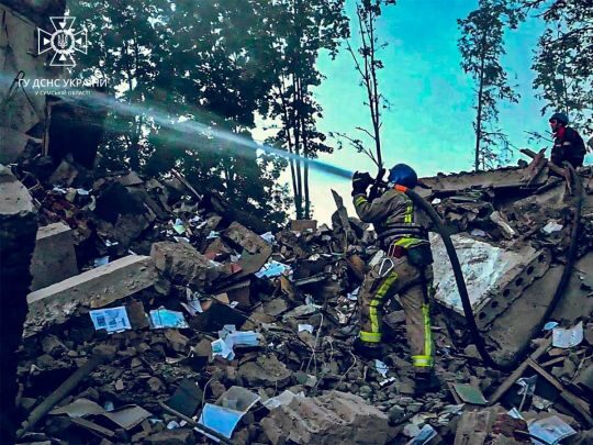 У&nbsp;Сумах зросла кількість загиблих та&nbsp;поранених внаслідок удару по&nbsp;навчальному закладу (фото, відео)