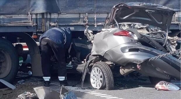 Відомий футболіст втратив матір та&nbsp;сестру у&nbsp;жахливій автокатастрофі після святкування титулу (фото)
