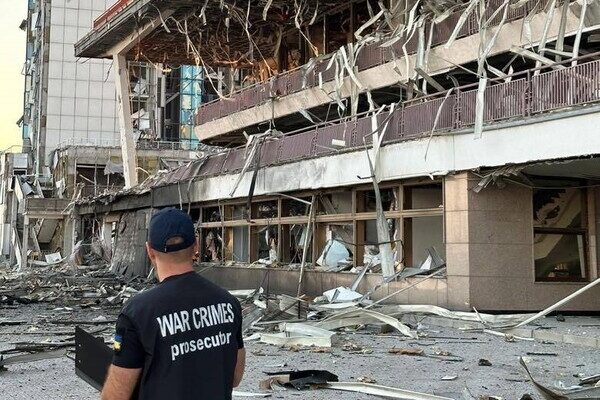 Разрушенные морвокзал и отель: прокуратура начала расследование ночного обстрела Одессы Разрушенные морвокзал и отель: прокуратура начала расследование ночного обстрела Одессы