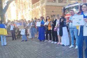 Одесситы снова вышли на пикет против неуместных во время войны тендеров