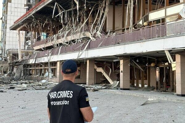Разрушенные морвокзал и отель: прокуратура начала расследование ночного обстрела Одессы Разрушенные морвокзал и отель: прокуратура начала расследование ночного обстрела Одессы