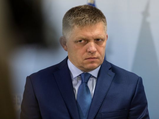 Цитує російську пропаганду і&nbsp;погрожує скасуванням військової допомоги Україні: у&nbsp;Словаччині у&nbsp;виборчих перегонах лідирує колишній прем&rsquo;єр