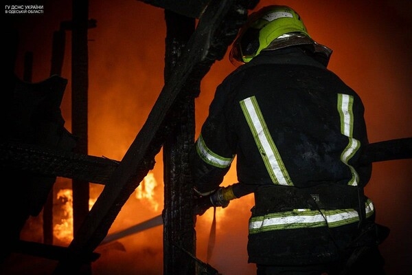Под Одессой произошли два масштабных пожара: погиб мужчина