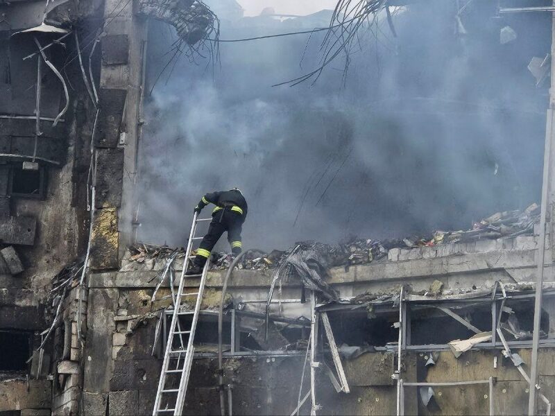 У&nbsp;Дніпрі четверо загиблих внаслідок ракетного удару,&nbsp;&mdash; Лисак (фото, відео)
