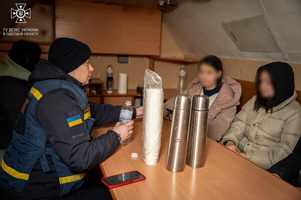 Одесские спасатели рассказали как спасли детей, потерявшихся в катакомбах 