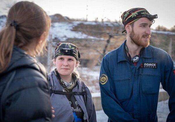 В Одесской области наградили поисковиков, разыскавших подростков в катакомбах В Одесской области наградили поисковиков, разыскавших подростков в катакомбах