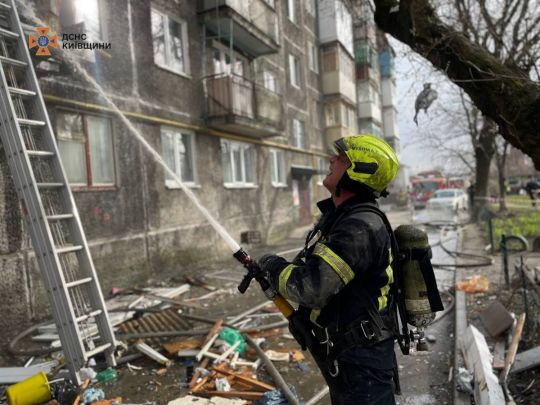 Потужний вибух пролунав у п'ятиповерхівці у Білій Церкві під Києвом: є жертви (фото, відео)