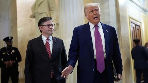 &laquo;Большой, красивый&raquo;: в США приняли законопроект Трампа о налогах и расходах