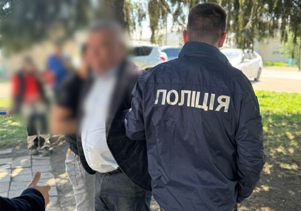 Глава одного из поселковых советов Одесской области попался на взятке: подробности