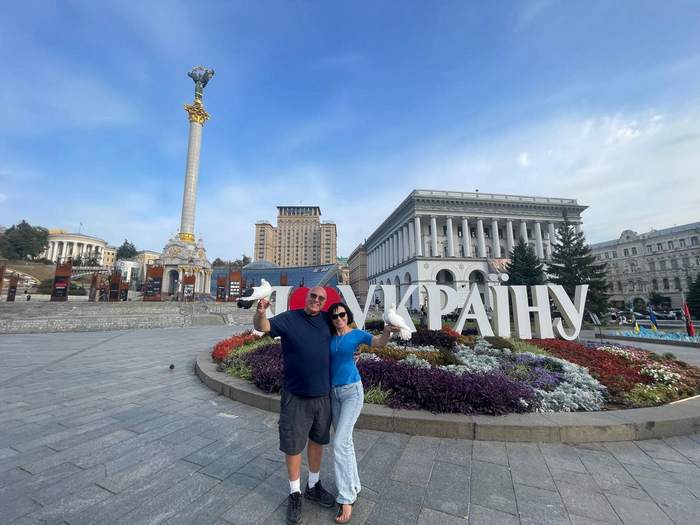 «В Україні до війни я робила ритуальні пам’ятники. У Німеччині доглядаю 90-річних стареньких»: чим займаються українські біженки за кодоном