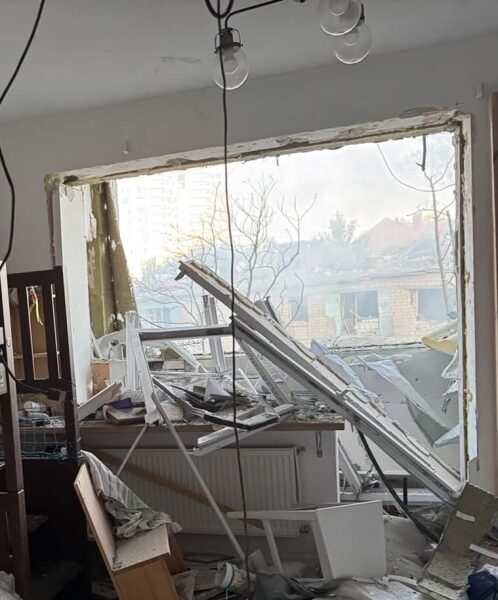 Київ знову під ударом: пошкоджено станцію метро, зруйновано багатоповерхівку, є&nbsp;загиблі (фото, відео)