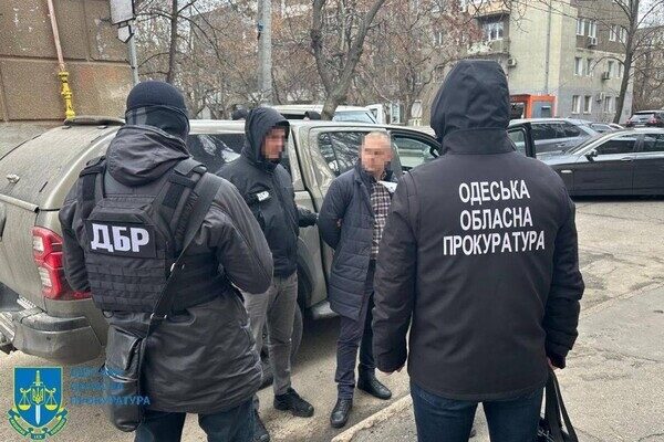 Выдавали удостоверения за взятку: в Одесской области будут судить чиновников лесоохотничьего управления