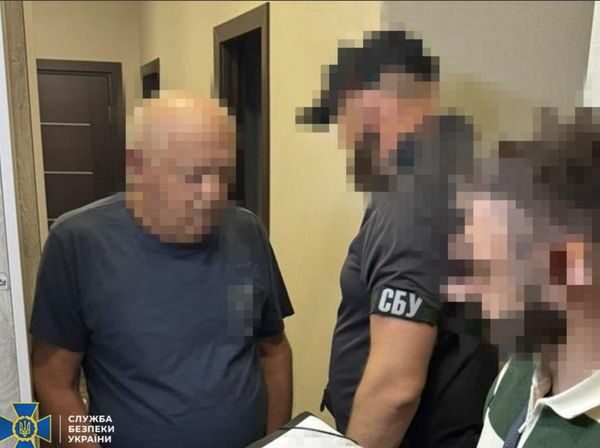 Бізнесз росіянами, зв'язок з&nbsp;нардепом з&nbsp;ОПЗЖ та&nbsp;відпочинок на&nbsp;Тенерифе: у&nbsp;СБУ прокоментували затримання чиновника НАБУ (фото)