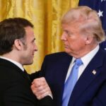 Макрон призывает ЕС к решительной защите от торговых угроз Трампа