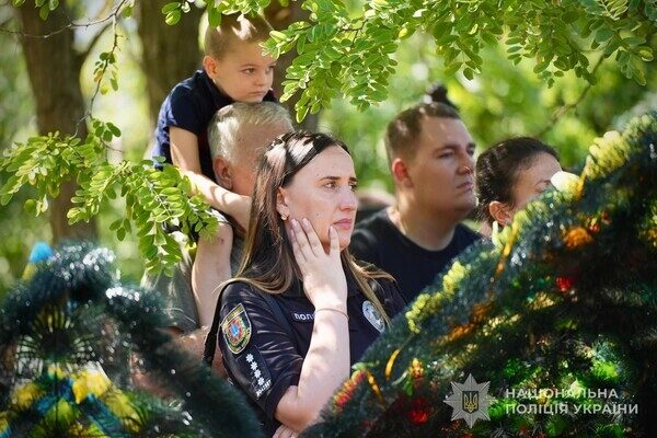 Защищал Украину на Донецком направлении: в Одесской области простились с полицейским Сергеем Маглой