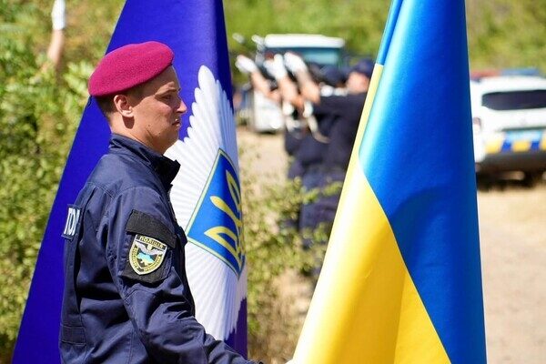 Защищал Украину на Донецком направлении: в Одесской области простились с полицейским Сергеем Маглой