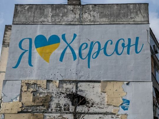 Через ризик для життя автівки їздять по&nbsp;дорогах міста на&nbsp;швидкості під сто кілометрів: як&nbsp;живуть мешканці Херсону