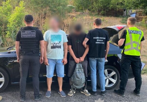 В Одессе задержан мужчина, который нелегально переправлял украинцев в Молдову В Одессе задержан мужчина, который нелегально переправлял украинцев в Молдову