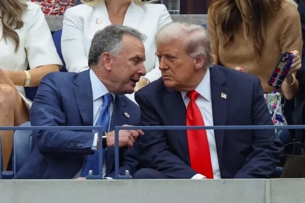 Трамп защищает Уиткоффа после утечки аудиозаписи с советами российскому чиновнику