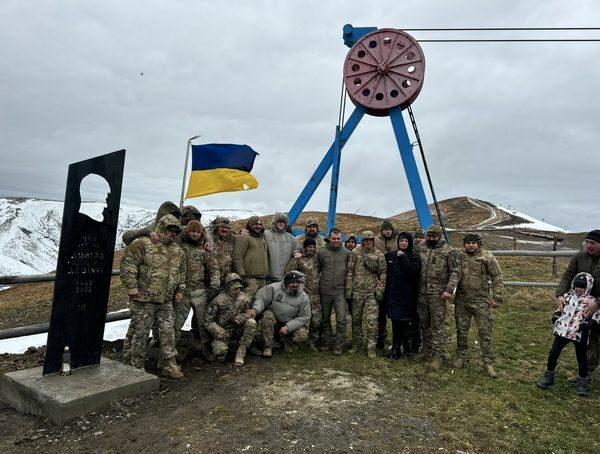 У&nbsp;прифронтовій зоні демонтували пам'ятник легендарному &laquo;Да&nbsp;Вінчі&raquo;: хто та&nbsp;навіщо це&nbsp;зробив (фото)
