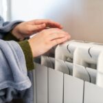 Получи ответ: почему в Киеве коммунальщики сливают воду из систем отопления