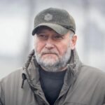 «Не піддаймося спокусі перегризти один одному горлянку! Втримаємося — переможемо! «, — Дмитро Ярош