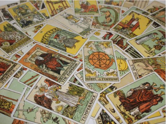 Скорпіонам&nbsp;&mdash; &laquo;Сімка Жезлів&raquo; і&nbsp;захист позицій, Дівам&nbsp;&mdash; &laquo;Правосуддя&raquo; і&nbsp;важливі рішення: таро-прогноз на&nbsp;27 квітня