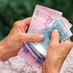 Частині українців підвищать пенсії вже у червні: кого це стосується