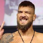 Українець Амосов на UFC 328 «задушив» суперника на 100 тисяч доларів (відео)