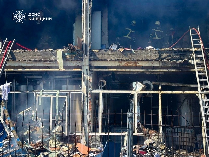 Ворог атакував завод &laquo;Яготинське для дітей&raquo; на&nbsp;Київщині, загинули працівники (фото)