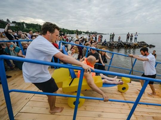 Мер Одеси Труханов перешкоджає підготовці до&nbsp;сезону першого інклюзивного пляжу: меценат звернувся за&nbsp;захистом до&nbsp;керівництва держави